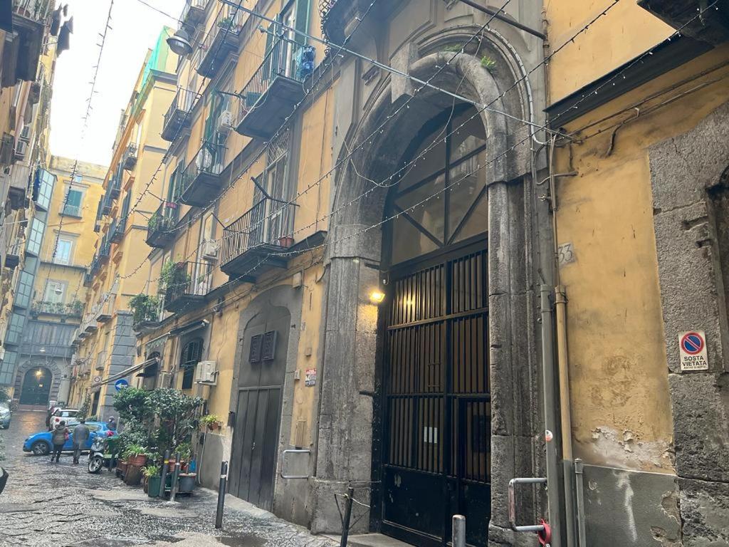 La Chicca Appartamento Intero Nei Quartieri Spagnoli ナポリ エクステリア 写真